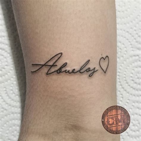 tatuajes para abuelos|15 ideas de tatuajes para rendir homenaje a tus。